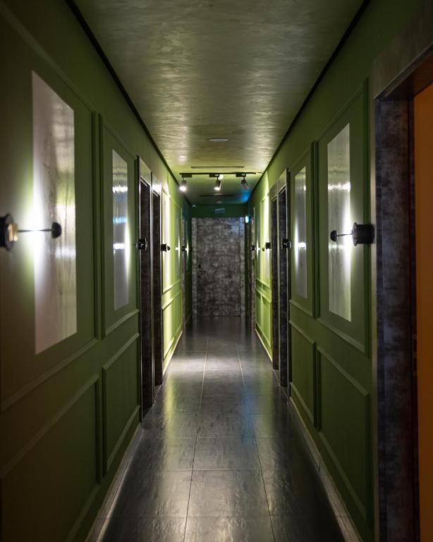 Hotel Gloria Ks พริสตีนา ภายนอก รูปภาพ